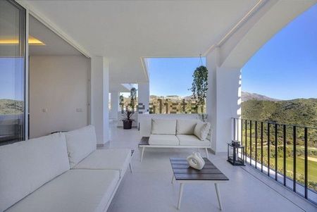 Alquiler de piso en Calle Diego de Almagro - Photo 4