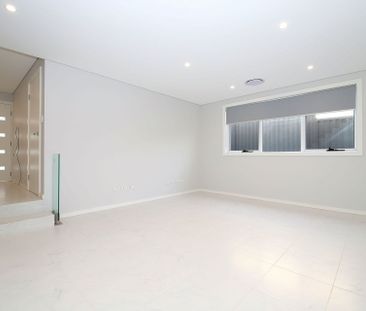 4 Bedroom Duplex - Photo 1