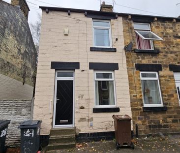 2 bed Terraced - To Let - Photo 1