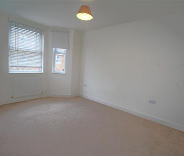 4 bedroom house to rent - Photo 2