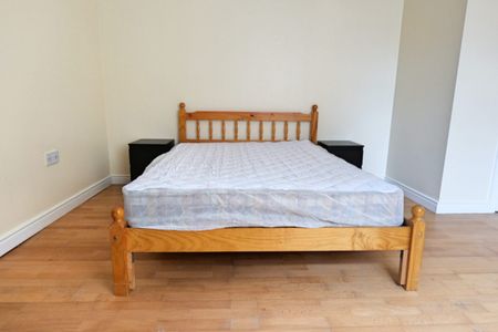 1 Cathedral Court, 26/28 Main Street, Letterkenny, Co.Donegal F92 E9PN - Photo 4