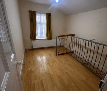 3 bedroom terraced house to rent - Photo 6