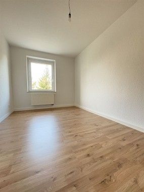 Sonnige, modernisierte 3-Zimmer-Wohnung mit tollem Weitblick und Bad mit Fenster! - Photo 5