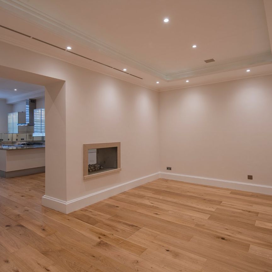 Brunswick Place, Regents Park, London, NW1 4PN - Photo 1