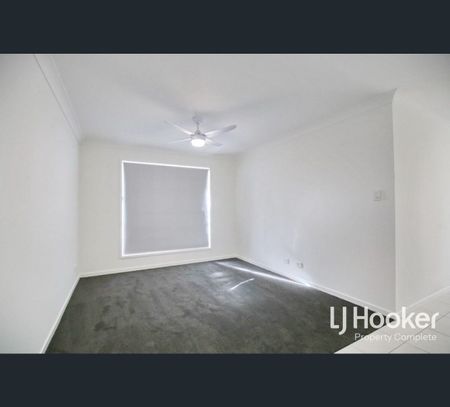 9 Dunaden Street, Logan Reserve, Qld 4133 - Photo 5