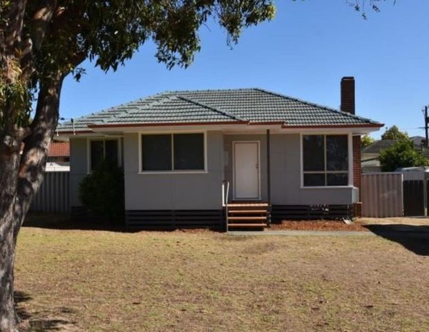 Ideal Family Home in Carey Park - Photo 1