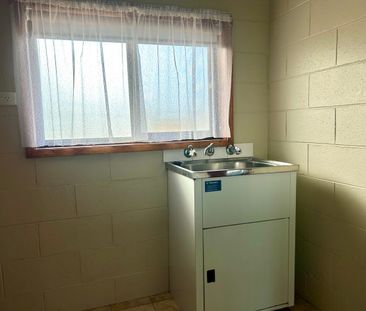 Central 1 Bedroom Unit - Photo 6