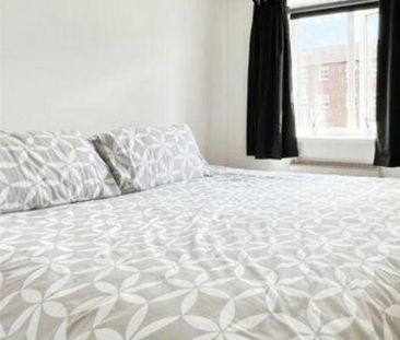 2 bedroom property to rent - Photo 4