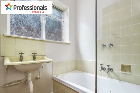 1/4 Newton Court, St Kilda VIC 3182 - Apartment For Rent | Domain - Photo 5