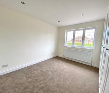 4 bedroom detached house to rent - Photo 6