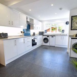 🌟Luxury Room🌟 Bedroom 2 - Photo 2