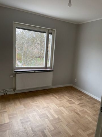 Kistavägen, Sollentuna - Photo 2