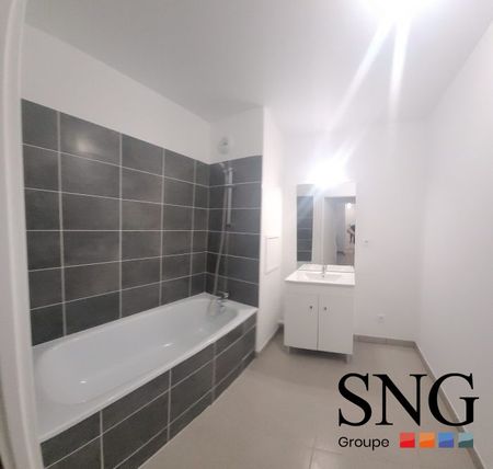 T3 AVEC TERRASSE ET PARKING - Photo 3