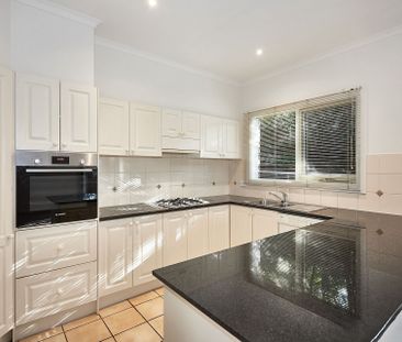 2/12 Thea Avenue, Balwyn North - Photo 4