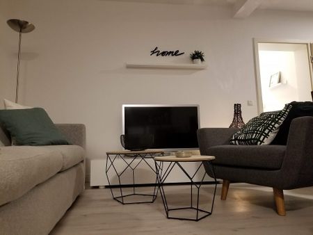 Terrassenwohnung mit Designer-Möblierung in Köln - Photo 4