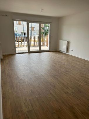 Location Appartement 3 pièces 64m² CHARTRES DE BRETAGNE 35131 - Photo 1