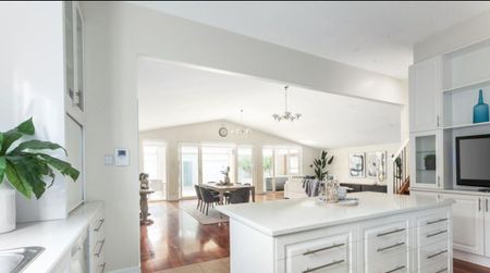 327 WATTLETREE Road MALVERN EAST - Photo 3