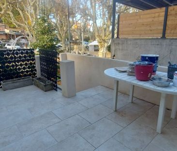 Location Appartement P2 Véranda et Terrasse Simiane-collongue - Photo 4