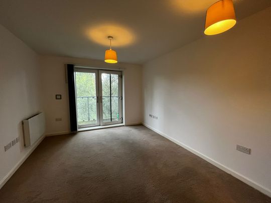 1 Bed Flat, Spinner House, M5 - Photo 1