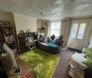 2 bedroom house to rent - Photo 1