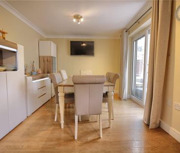 5 bedroom detached house to rent - Photo 3