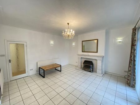 3 bedroom detached house to rent - Photo 2