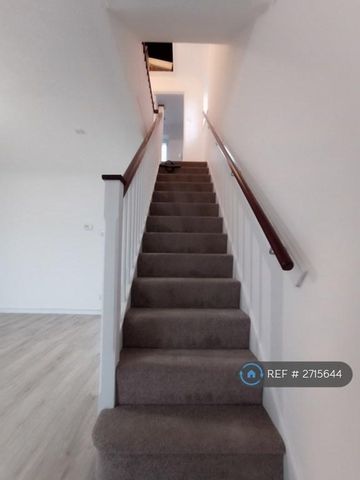 3 bedroom end of terrace house to rent - Photo 5