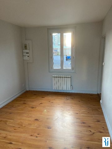 Location Appartement 4 pièces 78m² SOTTEVILLE LES ROUEN 76300 - Photo 2