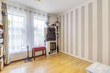 Park Crescent, Twickenham, TW2 - Photo 2