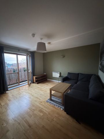 2 Bed Flat, High Street, M4 - Photo 2