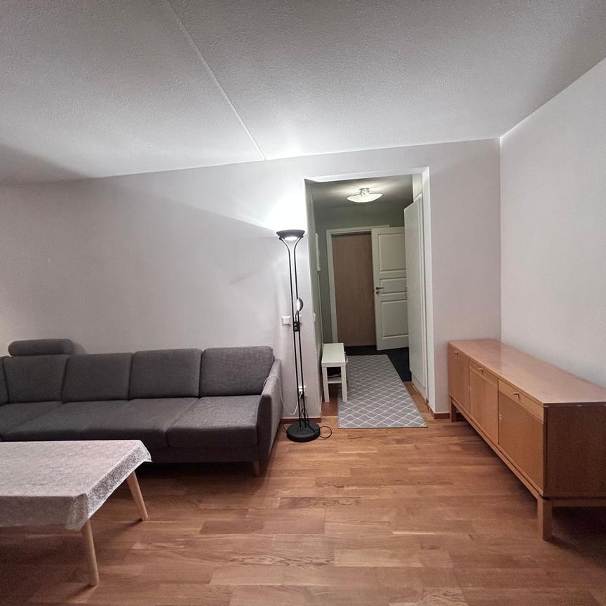 Astrakangatan, Hässelby - Photo 1