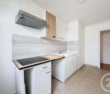 Location Appartement 4 pièces 66m² TROYES 10000 - Photo 2