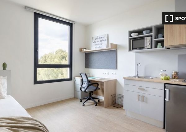 granada, Andalusia 18011