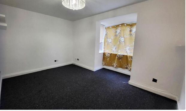 Mandeville Court, London - Photo 1