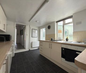 2 bedroom terraced house to rent - Photo 5