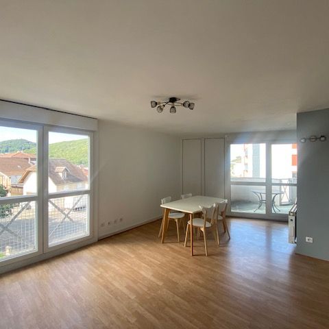 Location Appartement 3 pièces 64m² - Photo 1