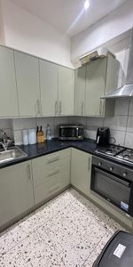 Room in a Shared Flat, London, SE1 - Photo 3