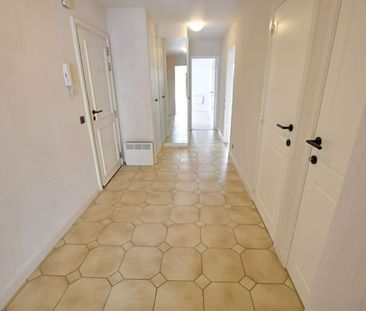 Appartement te huur - Photo 1