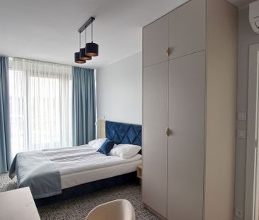 Mieszkanie 3-pokojowe na Starym Mieście - Zdjęcie 2