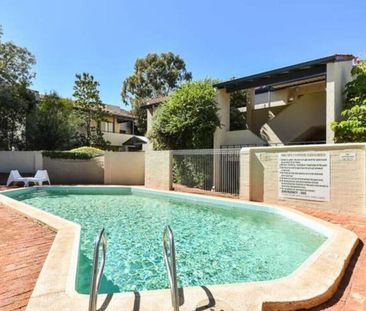 South Perth - Photo 2