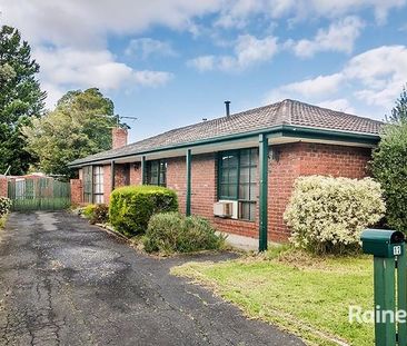 12 David Avenue, Cranbourne, VIC 3977 - Photo 1