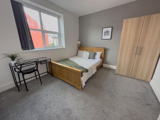 1 bedroom in a house share to rent - Photo 1