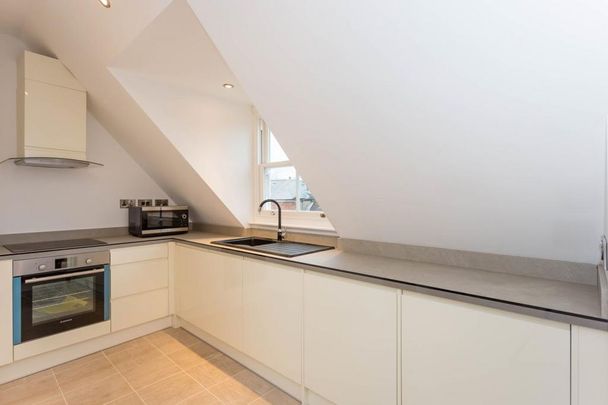 2 bedroom flat to rent - Photo 1