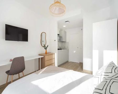 Calle de las Magnolias, Madrid, Community of Madrid 28029 - Photo 3