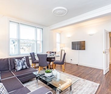 Elegant Two-Bedroom Apartment with Garden Access in the Heart of Ma... - Photo 6