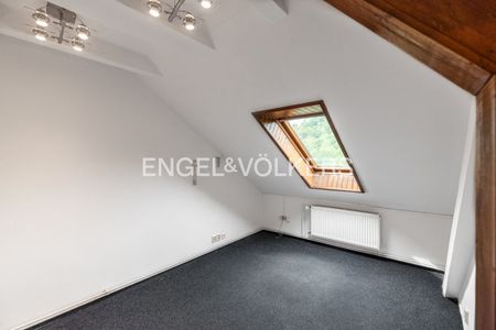 Pronájem bytu 5+1 a více 140 m², Plzeňská 183, Praha - Photo 3