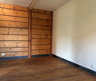 A louer appartement de 2.5 pièces refait à neuf - Photo 1