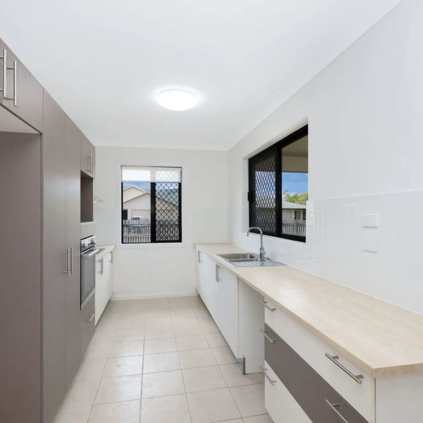 Beautifully Renovated Home on Spacious Corner Block - Photo 1