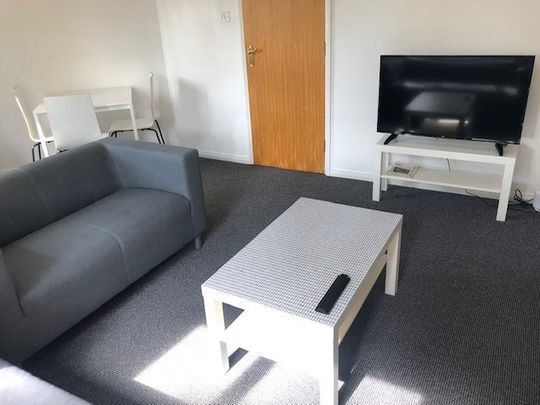 3 Bed Flat, Princes Gardens, L3 - Photo 1