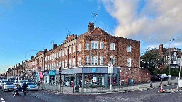 Falloden Way, The Market Place, NW11 - Photo 1